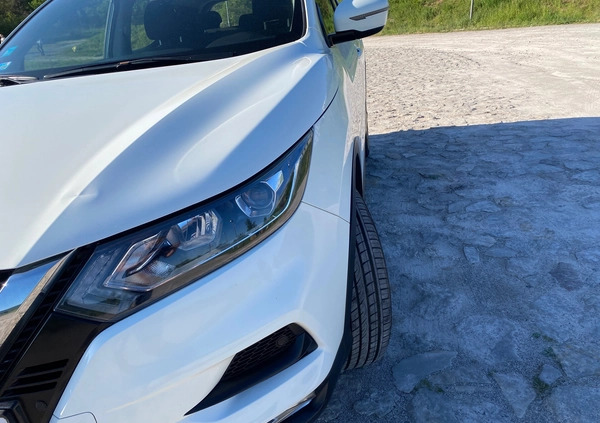 Nissan Qashqai cena 60900 przebieg: 224000, rok produkcji 2018 z Kielce małe 529